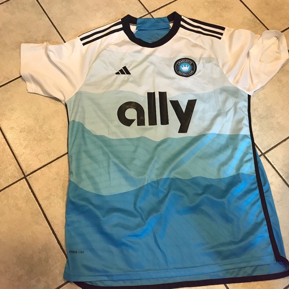 Adidas Carolina 2022 Jersey Pullover top - Picture 12 of 13
